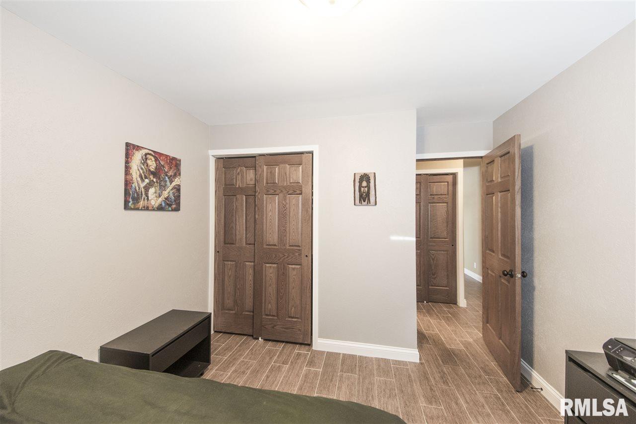 601 Bess Street Washington, IL 61571 - Photo 16 of 36 Gallery Image 16