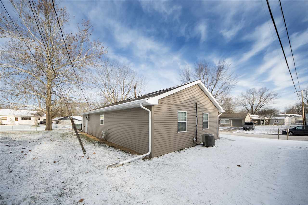 601 Bess Street Washington, IL 61571 - Photo 30 of 36 Gallery Image 30