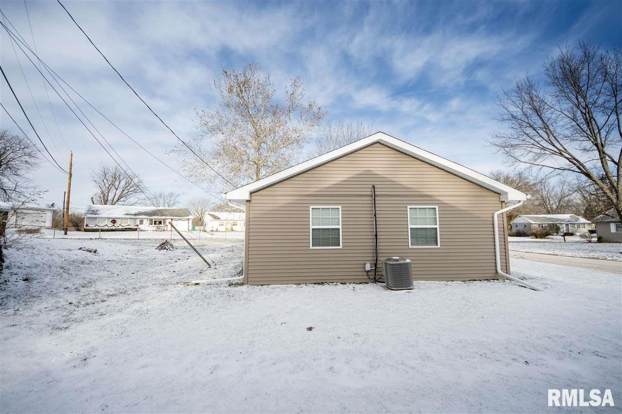 601 Bess Street Washington, IL 61571 - Photo 31 of 36 Gallery Image 31