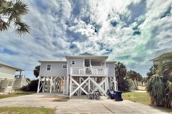 $1,150,000 | 1040 East Gulf Beach Drive, St. George Island, FL 32328