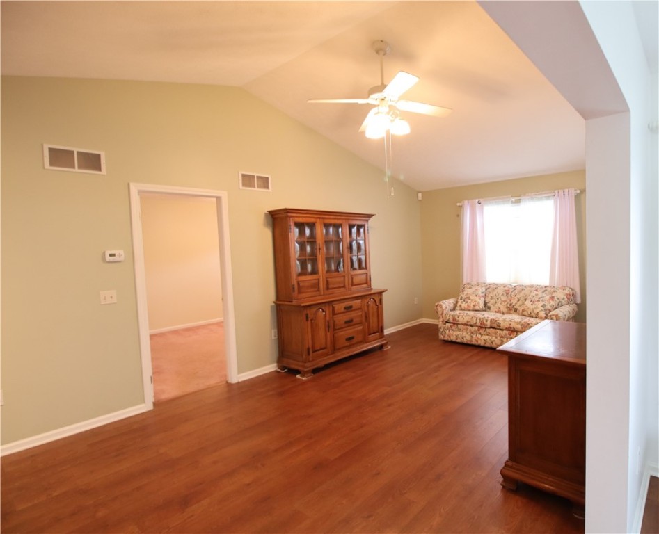 24 Coran Circle Greece, NY 14616 - Photo 13 of 25