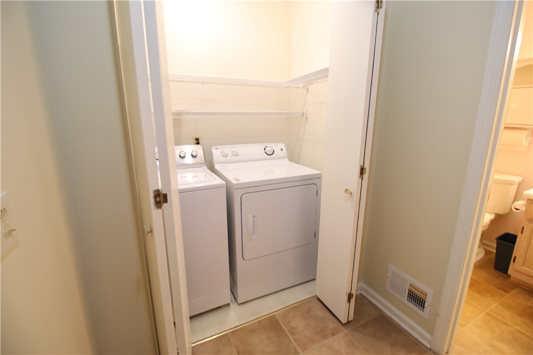 24 Coran Circle Greece, NY 14616 - Photo 14 of 25