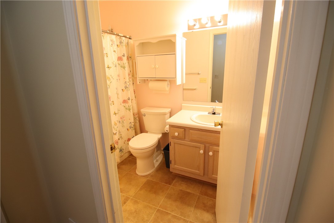 24 Coran Circle Greece, NY 14616 - Photo 17 of 25