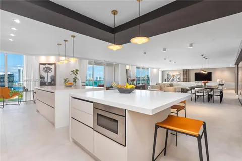$7,988,888 | 3201 Northeast 183rd Street, Unit 1503/1504, Aventura, FL 33160