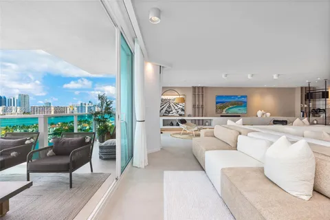 $7,988,888 | 3201 Northeast 183rd Street, Unit 1503/1504, Aventura, FL 33160