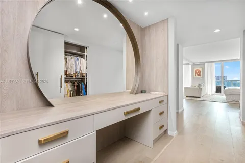 $7,988,888 | 3201 Northeast 183rd Street, Unit 1503/1504, Aventura, FL 33160