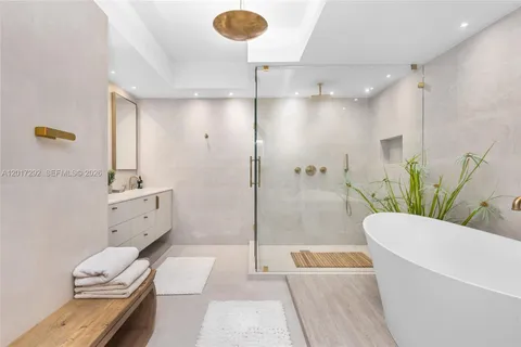 $7,988,888 | 3201 Northeast 183rd Street, Unit 1503/1504, Aventura, FL 33160