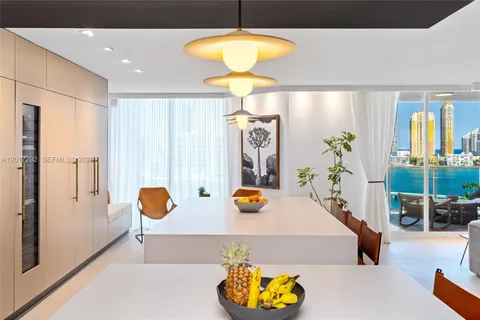 $7,988,888 | 3201 Northeast 183rd Street, Unit 1503/1504, Aventura, FL 33160