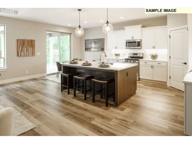 $889,000 | 17210 Northeast 83rd Street, Vancouver, WA 98682