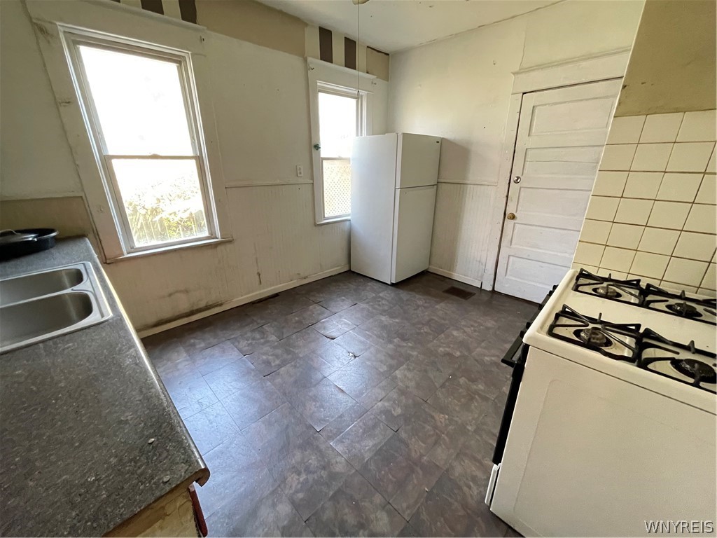 29 Garner Avenue Buffalo, NY 14213 - Photo 6 of 6