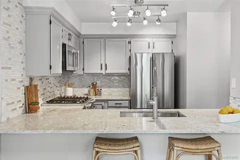$535,000 | 2892 West Long Circle, Unit G, Littleton, CO 80120