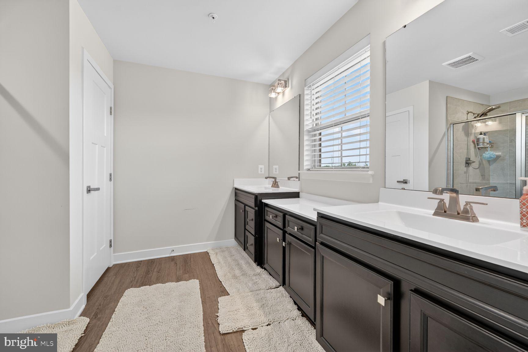 14963 Ring House Road, Unit D Brandywine, MD 20613 - Photo 15 of 31 ENSUITE OWNERS' DUAL VANITY LUXURY BATH