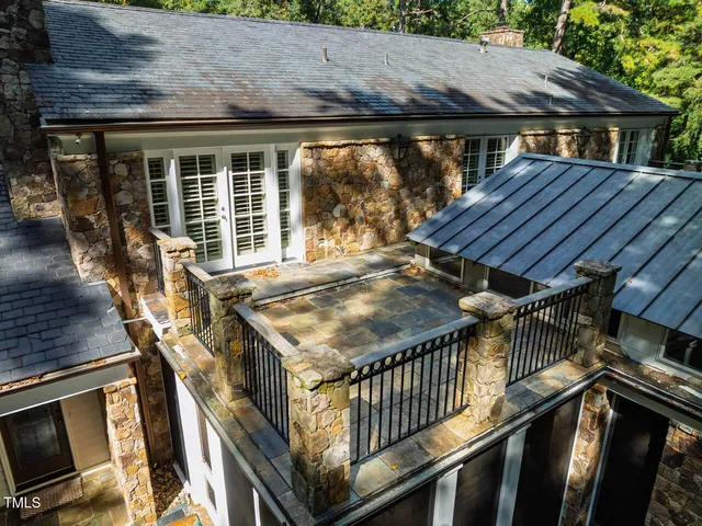 $1,175,000 | 52 Dogwood Acres Drive, Chapel Hill, NC 27516