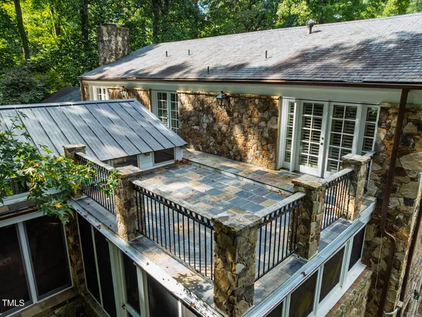 $1,125,000 | 52 Dogwood Acres Drive, Chapel Hill, NC 27516