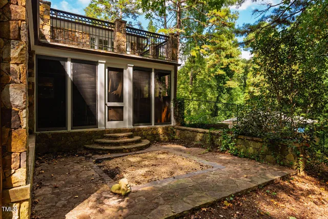 $1,175,000 | 52 Dogwood Acres Drive, Chapel Hill, NC 27516