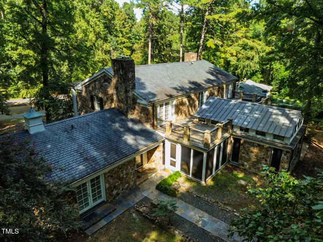$1,175,000 | 52 Dogwood Acres Drive, Chapel Hill, NC 27516