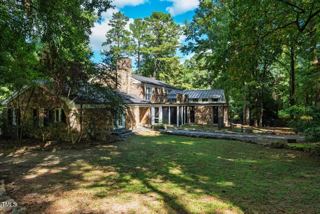 $1,175,000 | 52 Dogwood Acres Drive, Chapel Hill, NC 27516