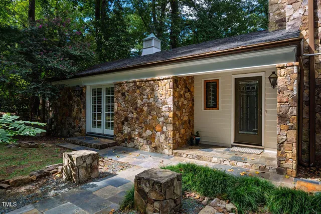 $1,175,000 | 52 Dogwood Acres Drive, Chapel Hill, NC 27516