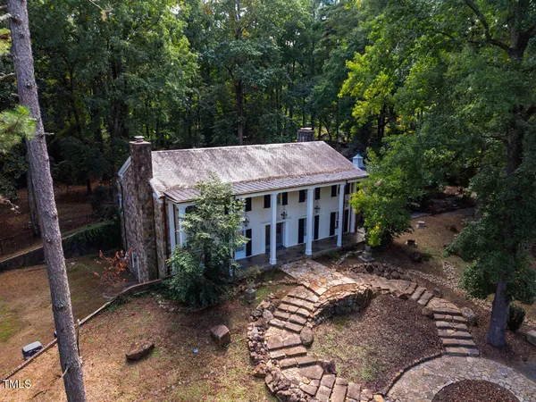 $1,125,000 | 52 Dogwood Acres Drive, Chapel Hill, NC 27516