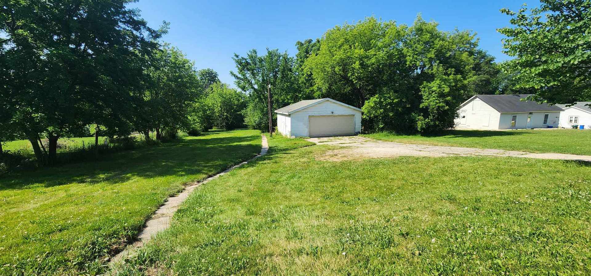 891 Bode Road Elgin, IL 60120 - Photo 37 of 38 Gallery Image 37