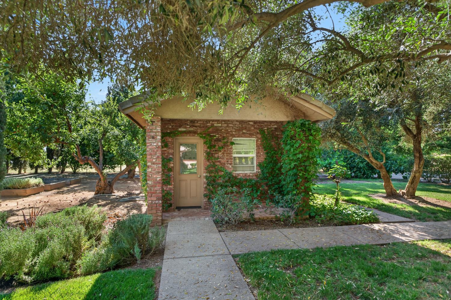 8595 Mackey Road Elk Grove, CA 95624 - Photo 62 of 80