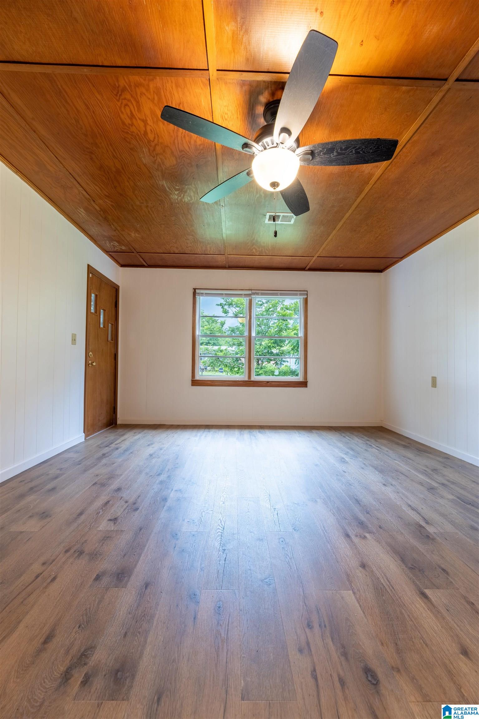 211 Corning Street Anniston, AL 36201 - Photo 16 of 39