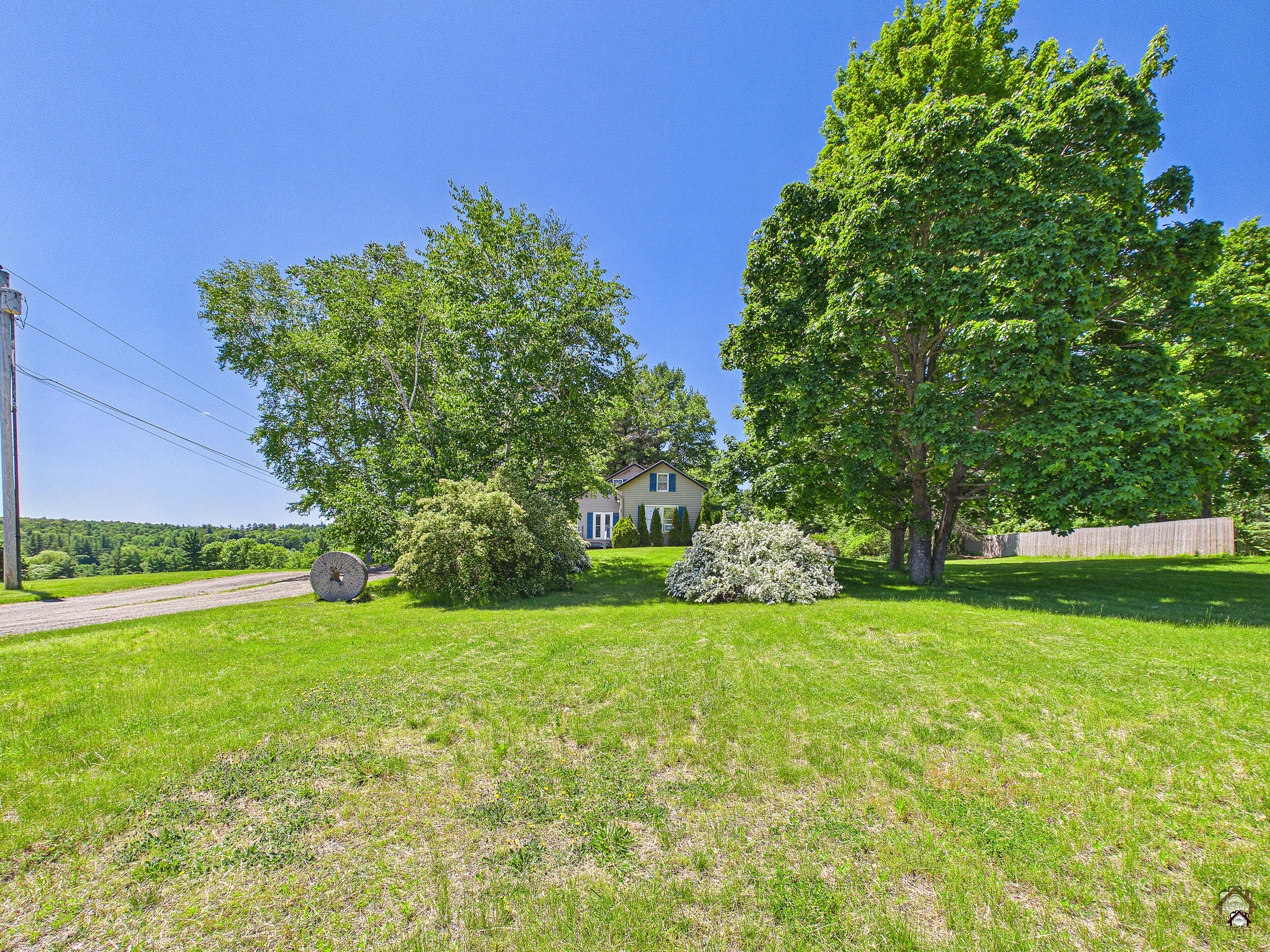 1 Janabye Lane Hallowell, ME 04347 - Photo 7 of 47 122-f7nwd7l-lp-103