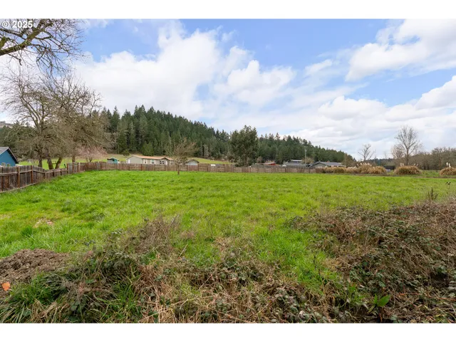 $249,900 | 119 Forest Road, Myrtle Creek, OR 97457