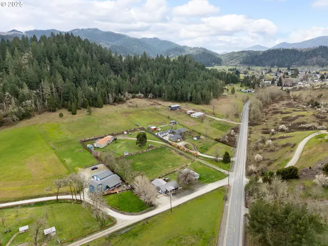 $249,900 | 119 Forest Road, Myrtle Creek, OR 97457