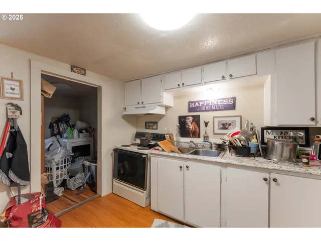 $249,900 | 119 Forest Road, Myrtle Creek, OR 97457