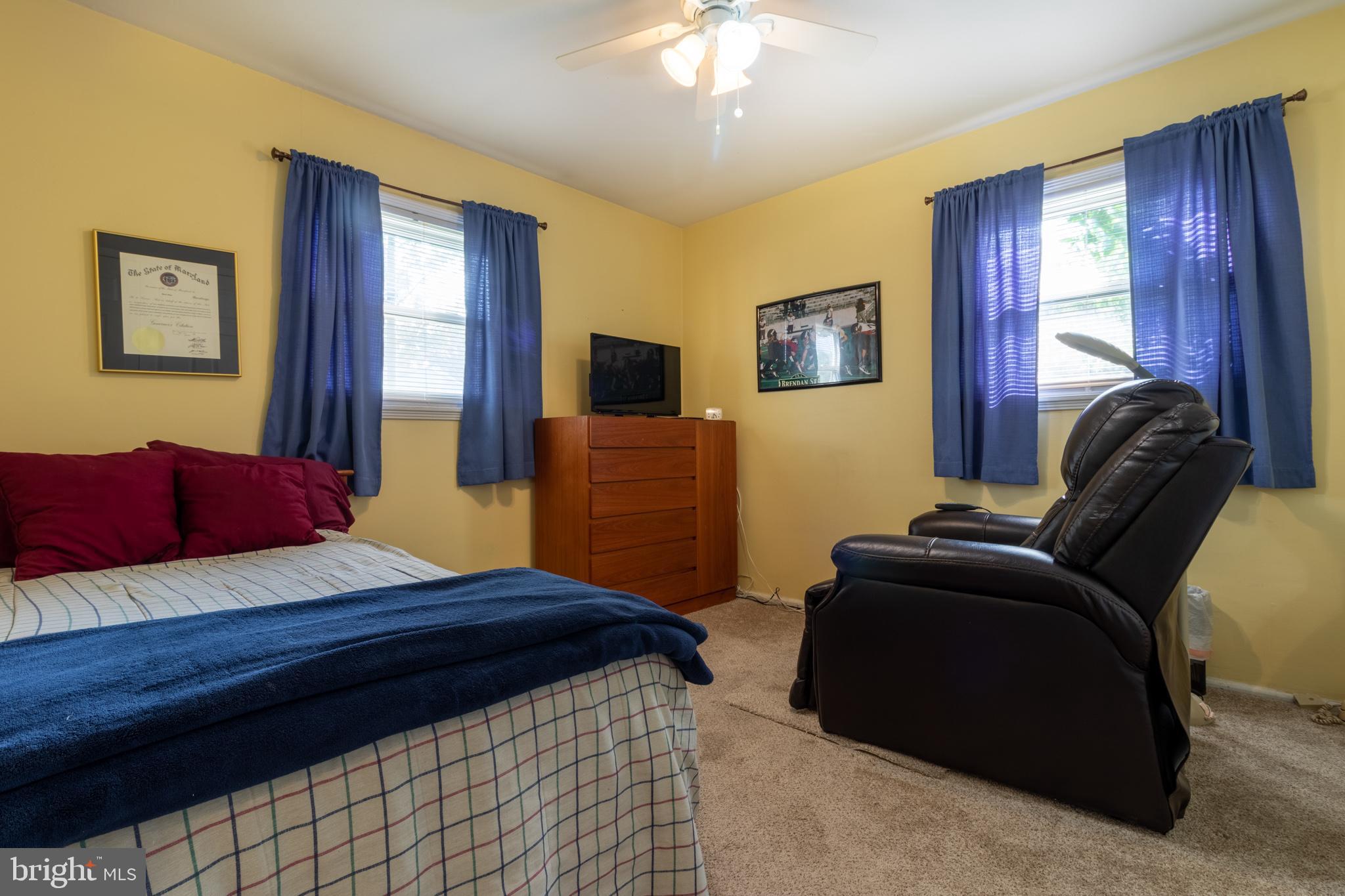 4712 Nantucket Road College Park, MD 20740 - Photo 15 of 43 Upper Bedroom