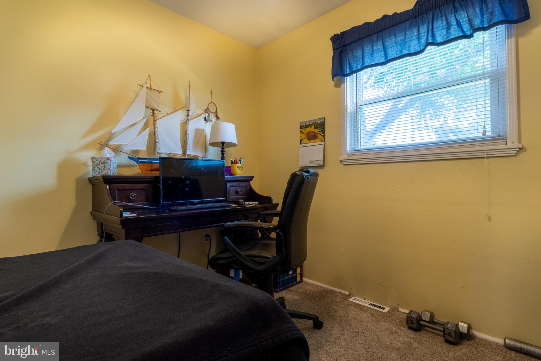 4712 Nantucket Road College Park, MD 20740 - Photo 16 of 43 Upper Small Bedroom-Office
