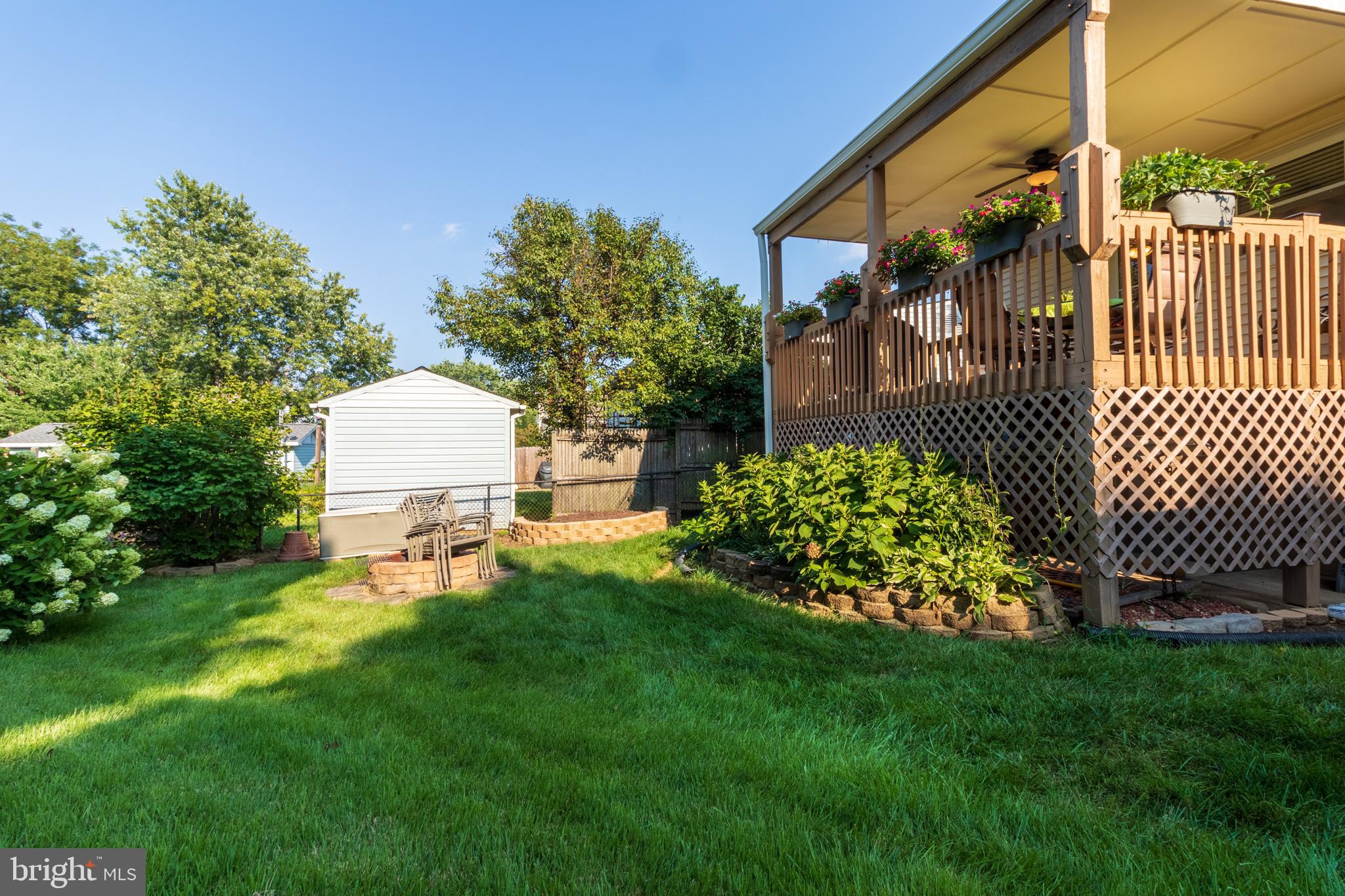 4712 Nantucket Road College Park, MD 20740 - Photo 21 of 43 Yard view of deck