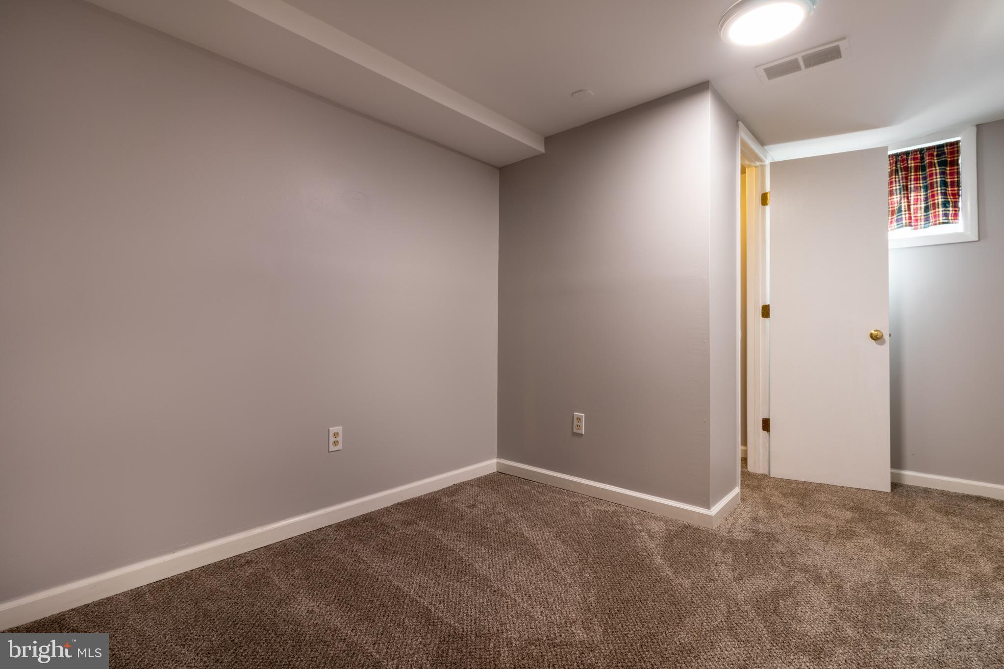 4712 Nantucket Road College Park, MD 20740 - Photo 26 of 43 Lower level loft -office