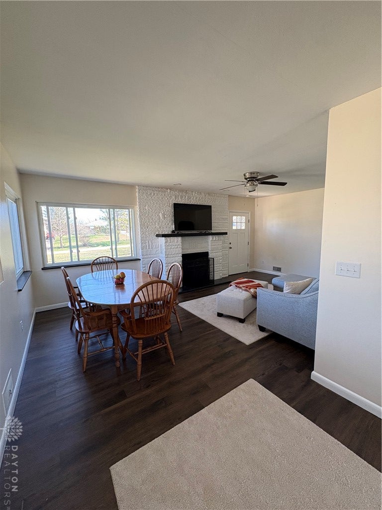 1513 Ridgeway Drive Springfield, OH 45506 - Photo 21 of 53 This inviting space offers a comfortable living area, perfect for relaxation and everyday gatherings.