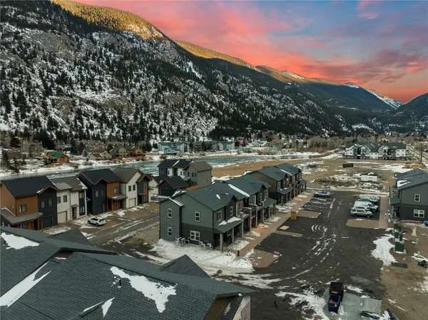 $299,000 | 2115 Hummingbird Way, Unit 103, Georgetown, CO 80444
