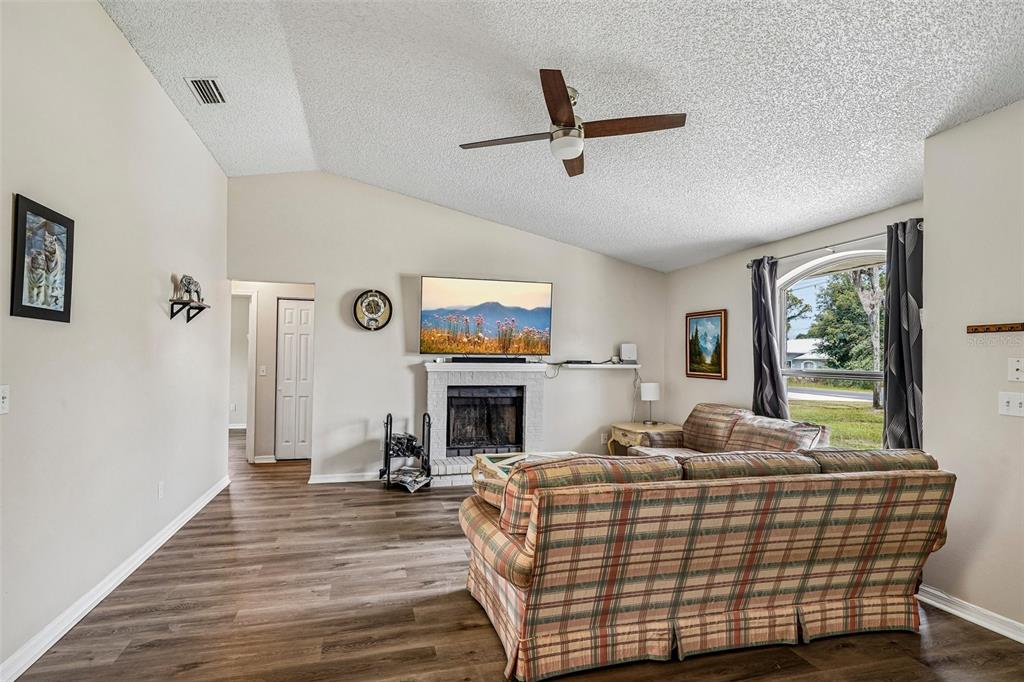 18 Spring Radiel Ocala, FL 34472 - Photo 4 of 24