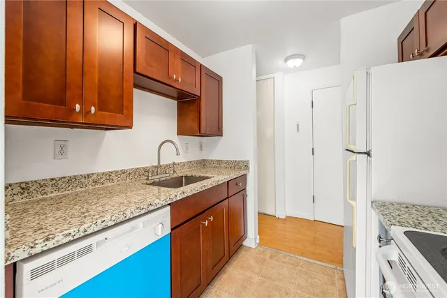 $199,900 | 15142 65th Avenue South, Unit 314, Tukwila, WA 98188