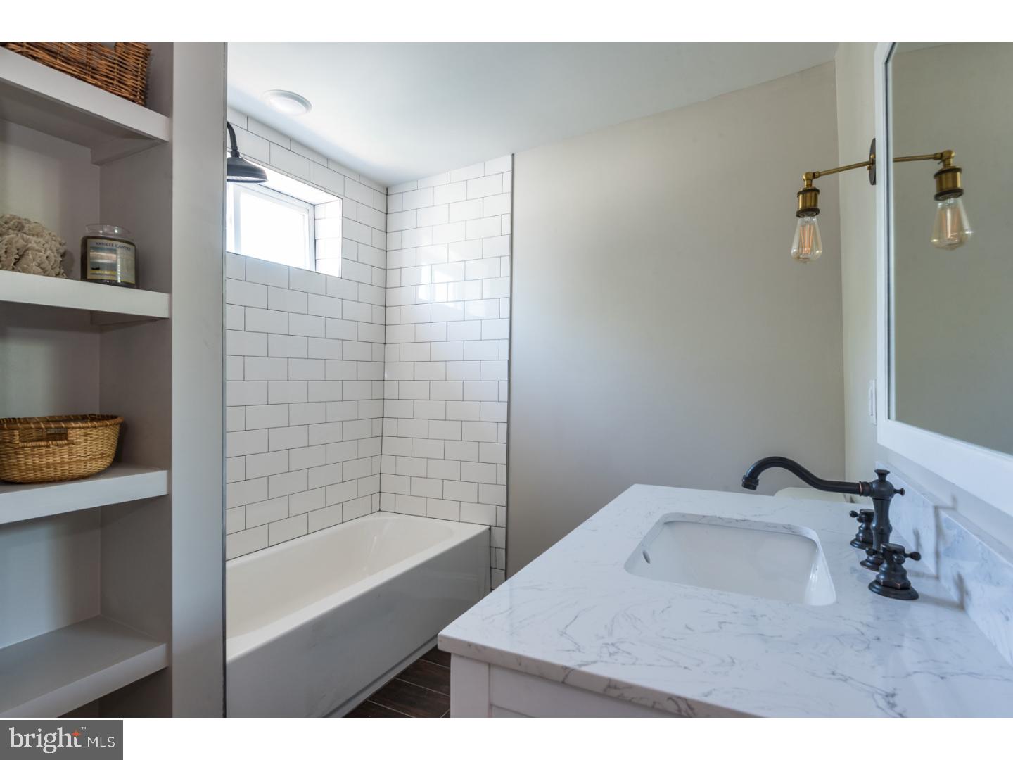 413 Tree Street Philadelphia, PA 19148 - Photo 14 of 21 Bathroom