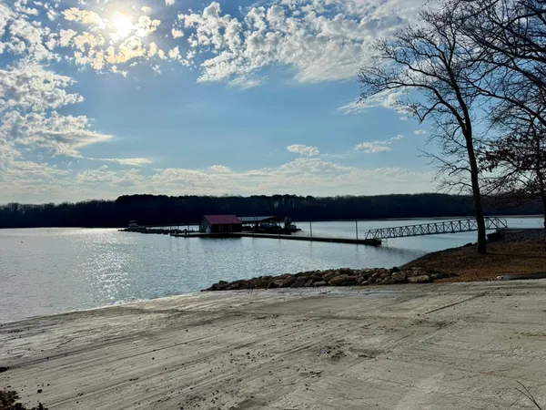 $200,000 | 44 Antioch Cove Road, Springville, TN 38256
