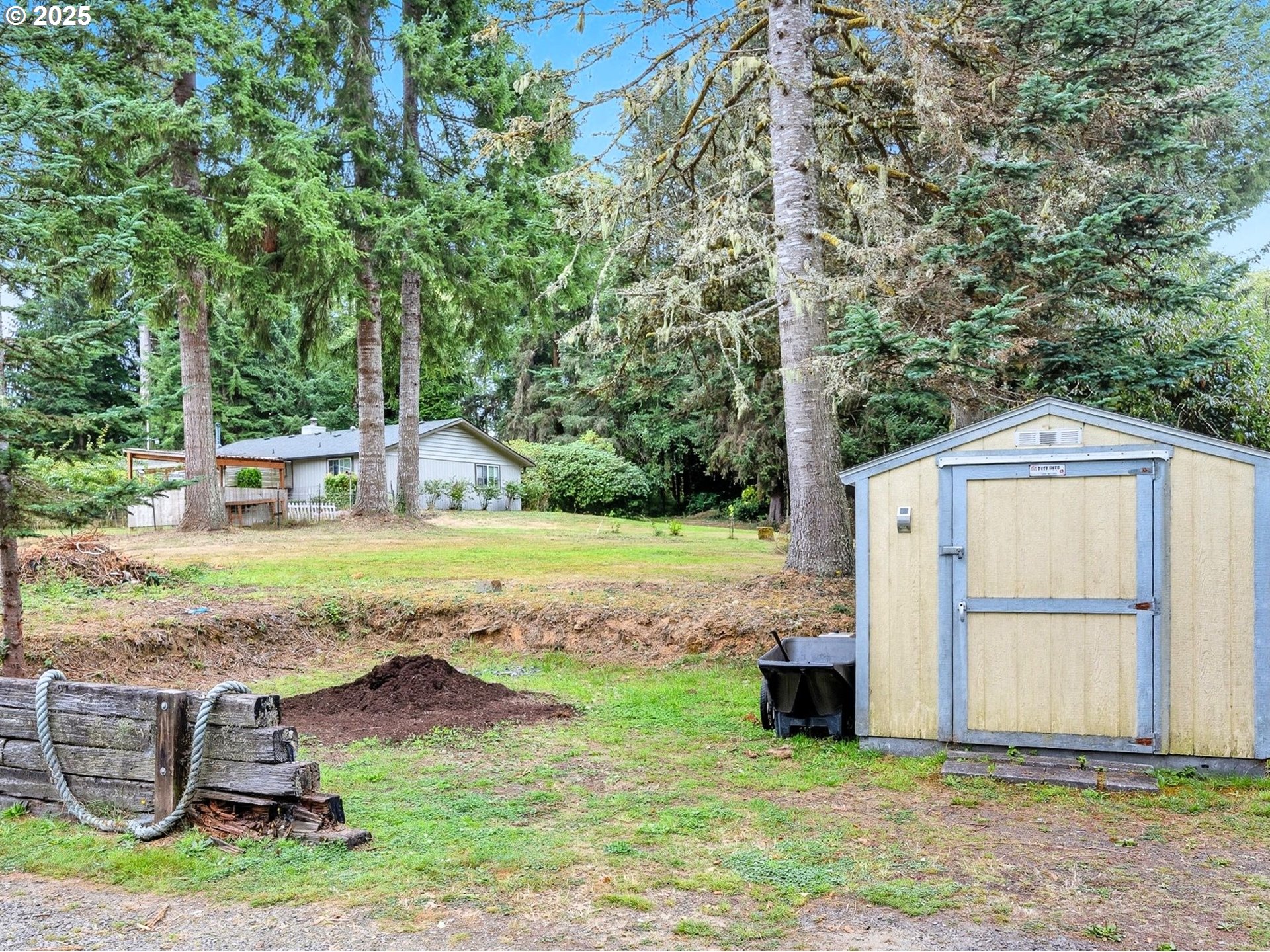 92965 Labeck Road Astoria, OR 97103 - Photo 22 of 31 a view of a house with backyard