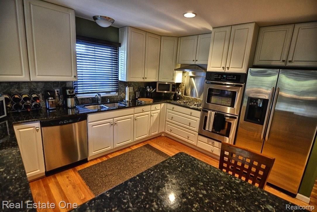 2052 Reagan Drive Rochester, MI 48309 - Photo 17 of 68 thumb_DSC_0121_1024.jpg