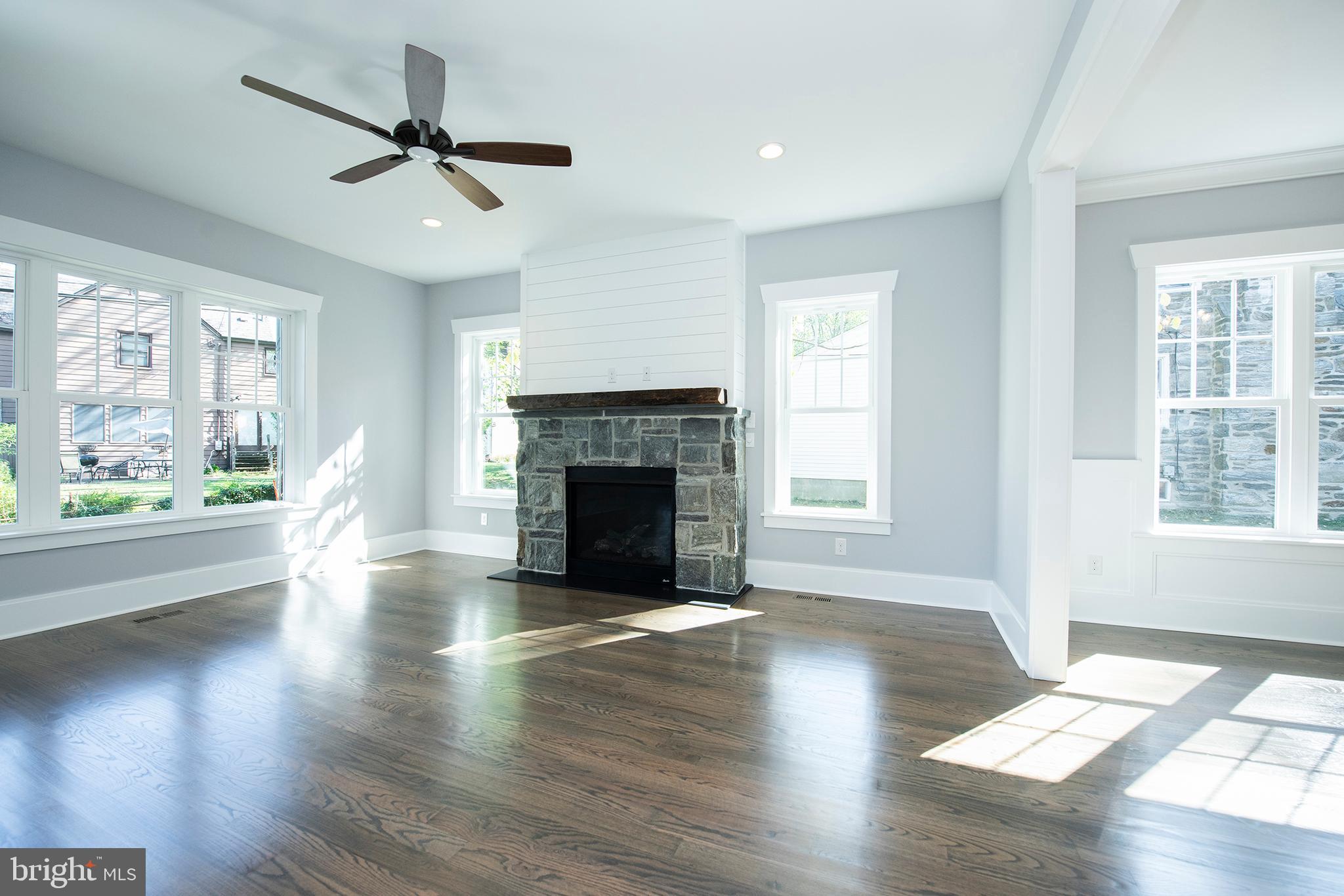 135 Henley Road Wynnewood, PA 19096 - Photo 26 of 62 Living Room