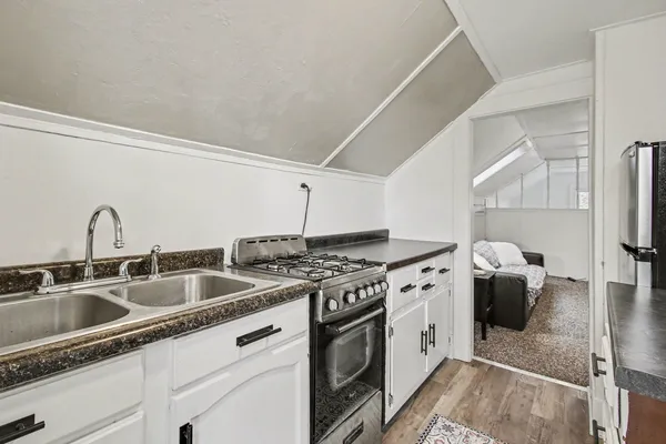 $279,900 | 120 South Kinzie Street, Thornton, IL 60476