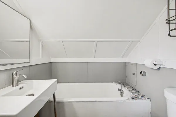 $279,900 | 120 South Kinzie Street, Thornton, IL 60476