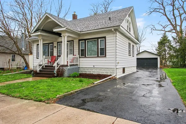 $279,900 | 120 South Kinzie Street, Thornton, IL 60476