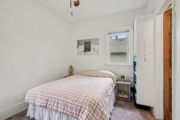 $279,900 | 120 South Kinzie Street, Thornton, IL 60476