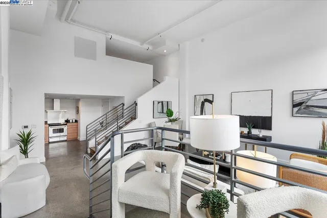 $449,000 | 226 2nd Street, Oakland, CA 94607