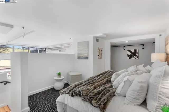 $449,000 | 226 2nd Street, Unit G2, Oakland, CA 94607