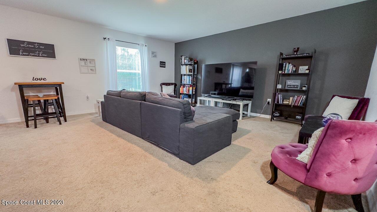 141 Tucson Road Southwest Palm Bay, FL 32908 - Photo 5 of 20 Great Room